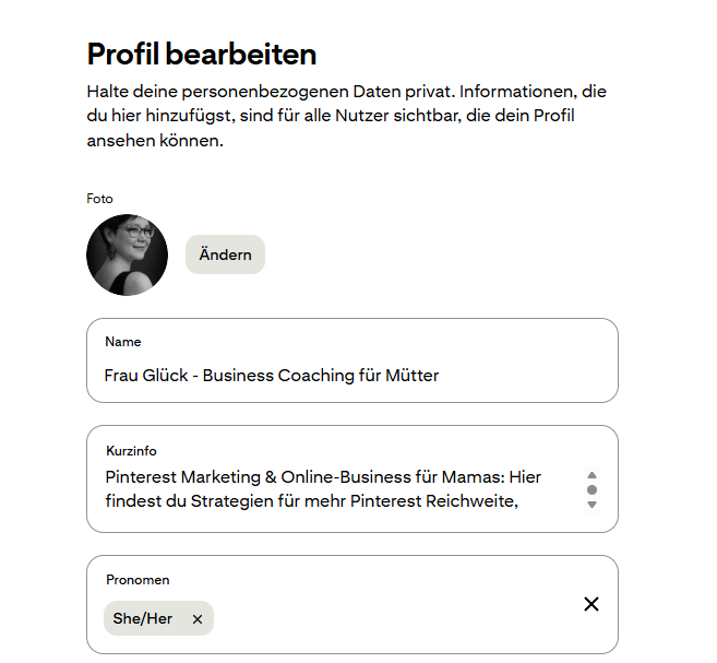 Business-Konto-Setup am Laptop